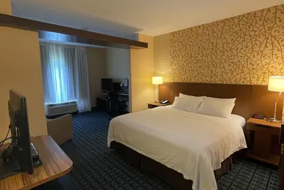 Photo 5 - Fairfield Inn & Suites Athens