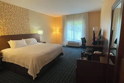 Photo 4 - Fairfield Inn & Suites Athens