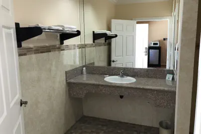 Photo 5 - Regency Motel of Brea