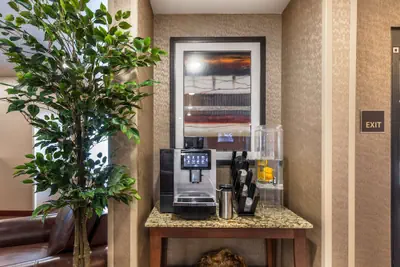 Photo 4 - Best Western Plus Casper Inn & Suites