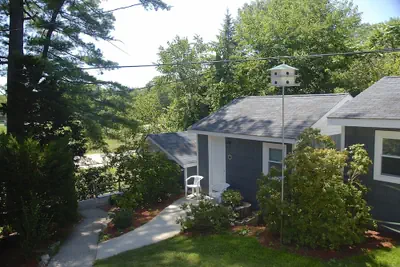 Photo 2 - Kittery Inn and Suites