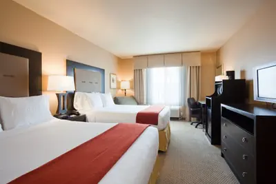 Photo 3 - Holiday Inn Express & Suites Litchfield West by IHG