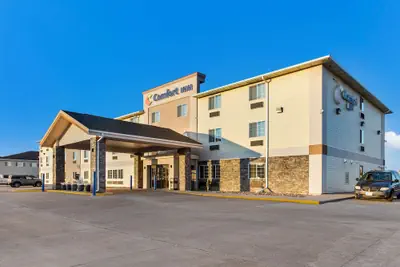 Photo 2 - Comfort Inn Yankton SD