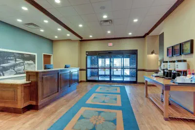 Photo 4 - Hampton Inn & Suites Hartsville