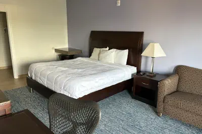 Photo 4 - Westwood Inn Extended Stay Gonzales TX