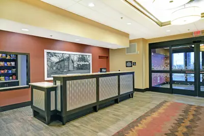 Photo 3 - Hampton Inn & Suites Milwaukee/Franklin