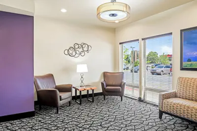 Photo 4 - Ledgestone Suites Hotel Vernal