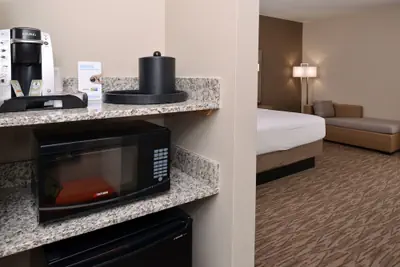 Photo 4 - Holiday Inn Express & Suites Williams by IHG