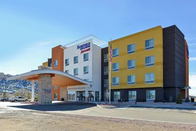 Photo 2 - Fairfield Inn & Suites Gallup