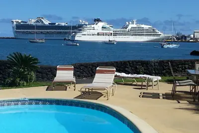 Photo 2 - Hilo Reeds Bay Hotel