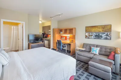 Photo 2 - TownePlace Suites by Marriott Portland Vancouver