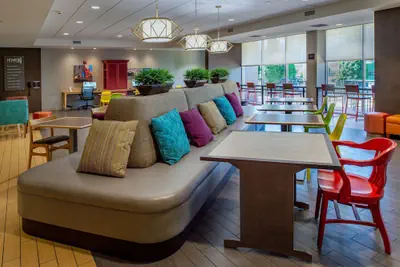 Photo 4 - Home2 Suites by Hilton St. Louis/Forest Park