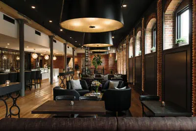 Photo 4 - The Charmant Hotel