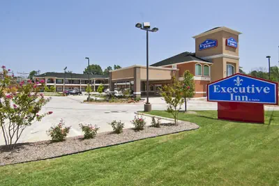 Photo 2 - Executive Inn and Suites Tyler