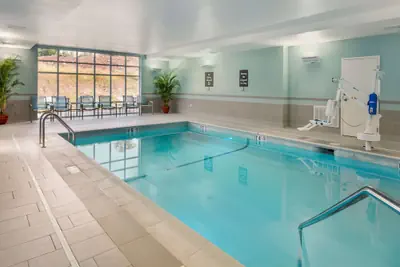 Photo 2 - Homewood Suites by Hilton Gateway Hills Nashua