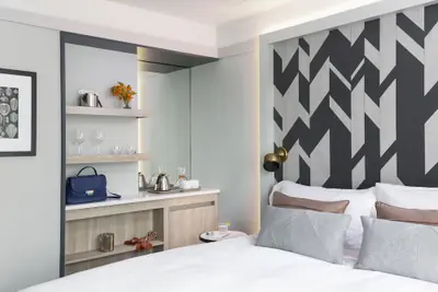 Photo 4 - The Tillary Hotel