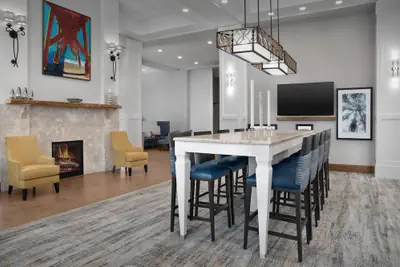 Photo 5 - Hampton Inn & Suites Vero Beach Downtown