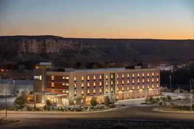 Photo 2 - Home2 Suites by Hilton Farmington/Bloomfield