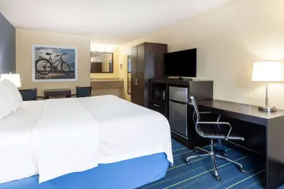 Photo 5 - Days Inn by Wyndham Charles Town/Harpers Ferry