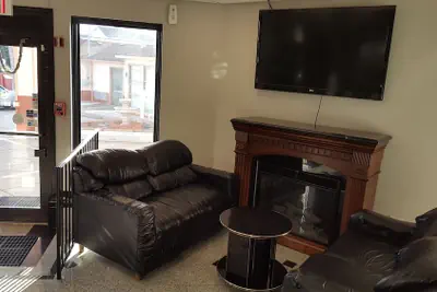 Photo 5 - Gurnee Motel