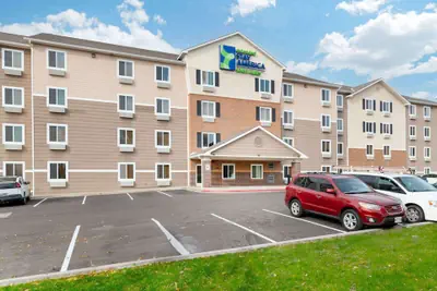 Photo 2 - Extended Stay America Select Suites - Kansas City - Stadium