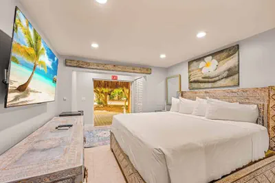 Photo 2 - Largo Resort