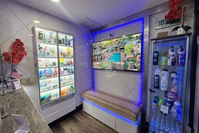 Photo 4 - Sheridan Suites Apartments Hotel