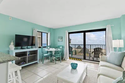 Photo 4 - Updated Ocean Front Condo Aquamarine Suite 201