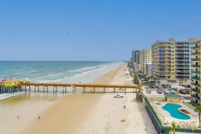 Photo 4 - Sweet Sunrise Oceanfront Condo w Pool Hot Tub