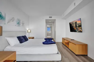 Photo 4 - Beachwalk Resort