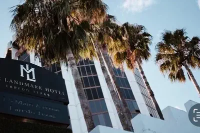 Photo 2 - The Landmark Hotel