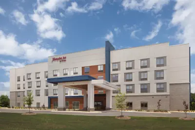 Photo 2 - Hampton Inn Evergreen