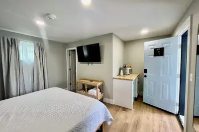 Photo 3 - Carolina Beach Motel