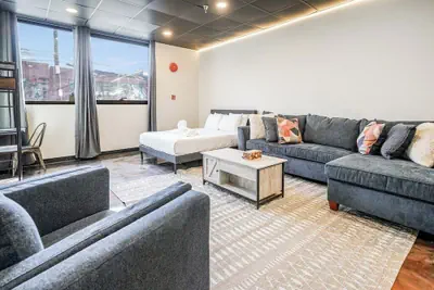 Photo 2 - Melwood Suites Unit 107 Studio