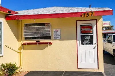 Photo 2 - Sai Park Motel