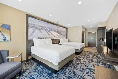Photo 2 - Best Western Plus Marquette Hotel & Suites