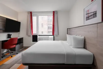 Photo 4 - Ramada By Wyndham Brooklyn Near Flatbush