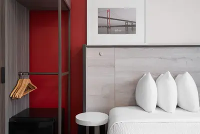 Photo 5 - Ramada By Wyndham Brooklyn Near Flatbush