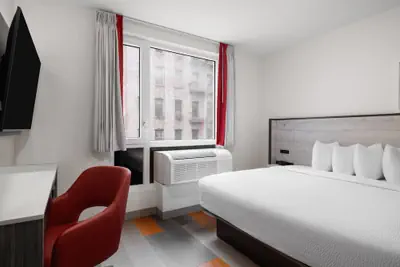 Photo 3 - Ramada By Wyndham Brooklyn Near Flatbush
