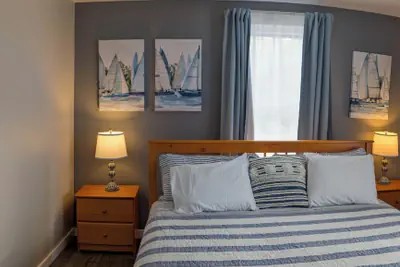 Photo 2 - Newly Renovated Acadia Apartment Maple Street