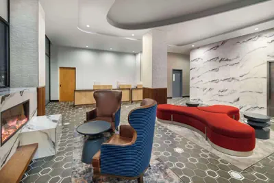 Photo 3 - DoubleTree by Hilton Long Island City, NY