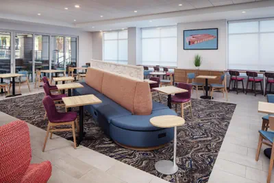 Photo 3 - Home2 Suites By Hilton Memphis Downtown