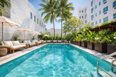 Photo 2 - Global Luxury Suites at The Apex Miami