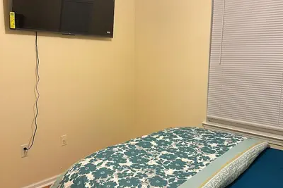 Photo 3 - NWK 457 ROOM 112-B