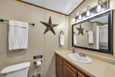 Photo 5 - Nautical Nest - 1 Bedroom Hotel Room by The Lodges at Fossil Creek