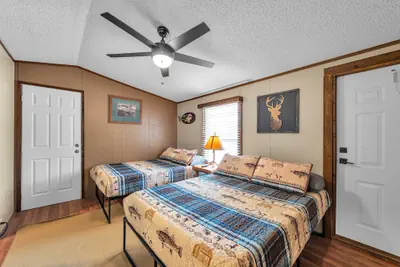 Photo 3 - Gone Fishin' - 1 Bedroom Hotel Room by The Lodges at Fossil Creek