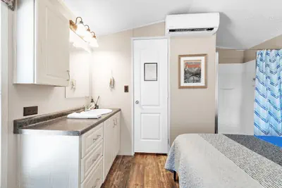 Photo 3 - Daze Off - Pet Friendly Suite 1 Bedroom Hotel Room by The Lodges at Fossil Creek