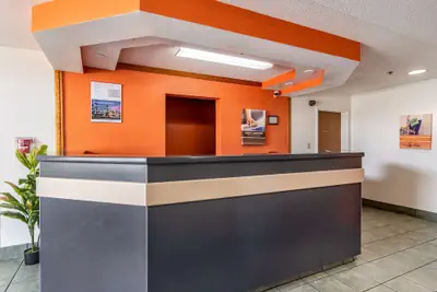 Photo 2 - Motel 6 Chattanooga, TN - Downtown