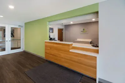 Photo 2 - Woodspring Suites Charlotte Airport