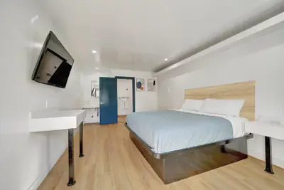 Photo 3 - Casablanca Inn